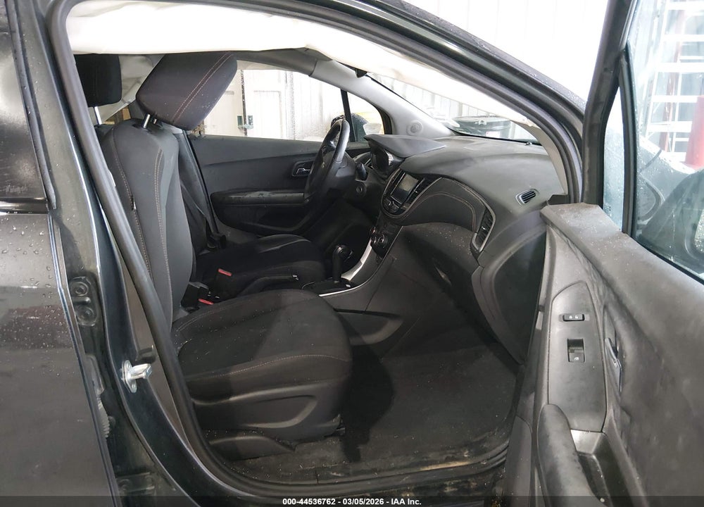 2020 CHEVROLET TRAX AWD LS VIN: 3GNCJNSB7LL191081