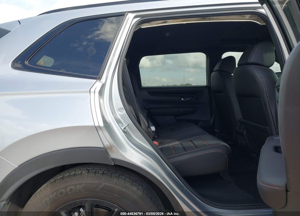 2026 HONDA CR-V HYBRID 2WD SPORT-L VIN: 5J6RS5H87TL005637