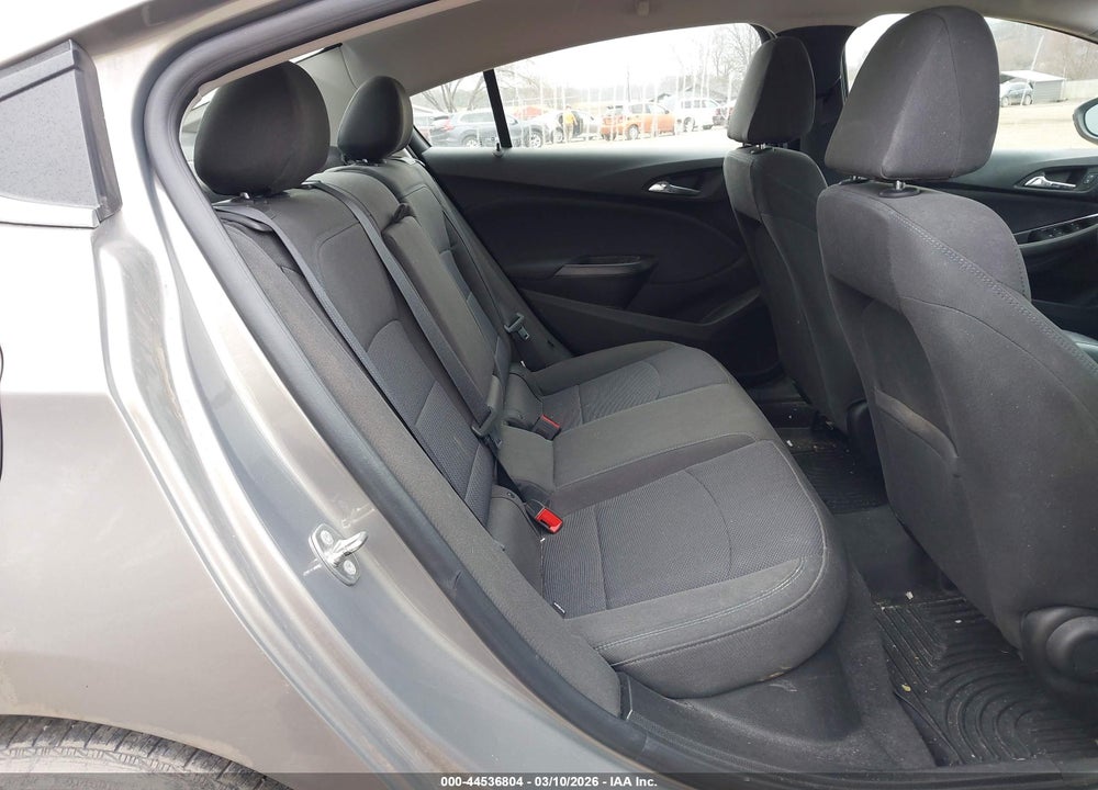 2018 CHEVROLET CRUZE LT AUTO VIN: 1G1BE5SM2J7246525