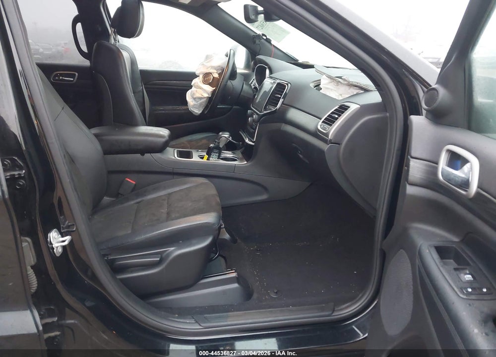 2019 JEEP GRAND CHEROKEE ALTITUDE 4X4 VIN: 1C4RJFAG2KC627738