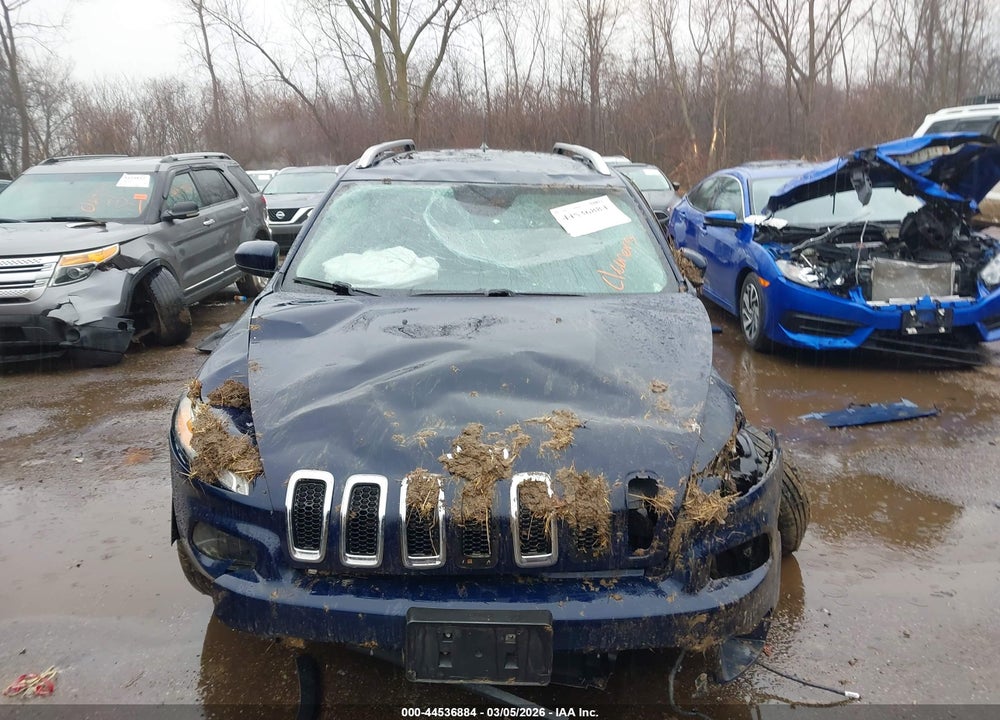 2014 JEEP CHEROKEE LATITUDE VIN: 1C4PJLCB1EW205552