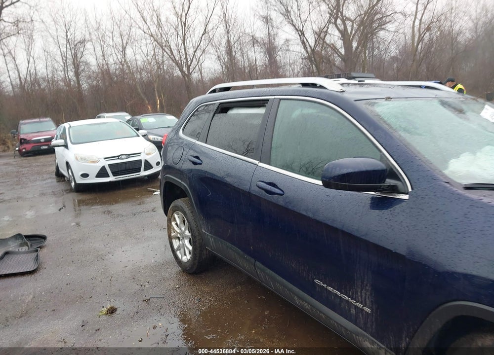 2014 JEEP CHEROKEE LATITUDE VIN: 1C4PJLCB1EW205552