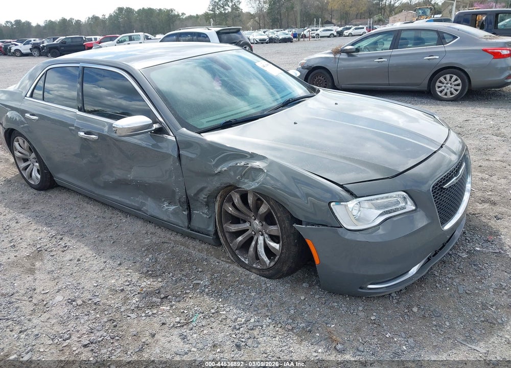 2018 CHRYSLER 300 LIMITED VIN: 2C3CCAEG5JH123231