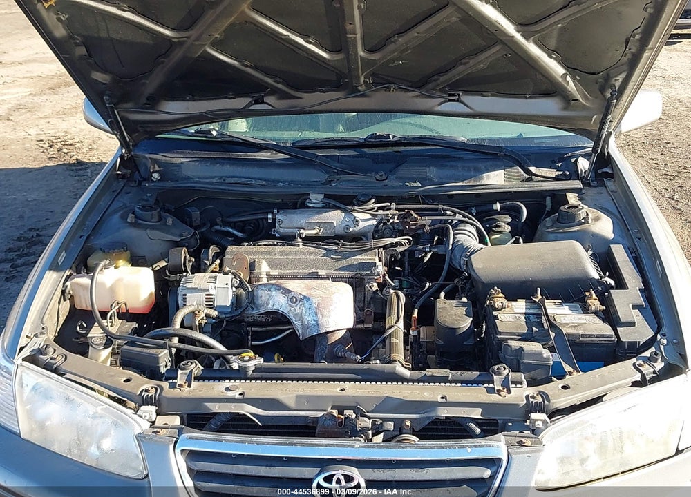 2000 TOYOTA CAMRY LE VIN: JT2BG22K8Y0409608