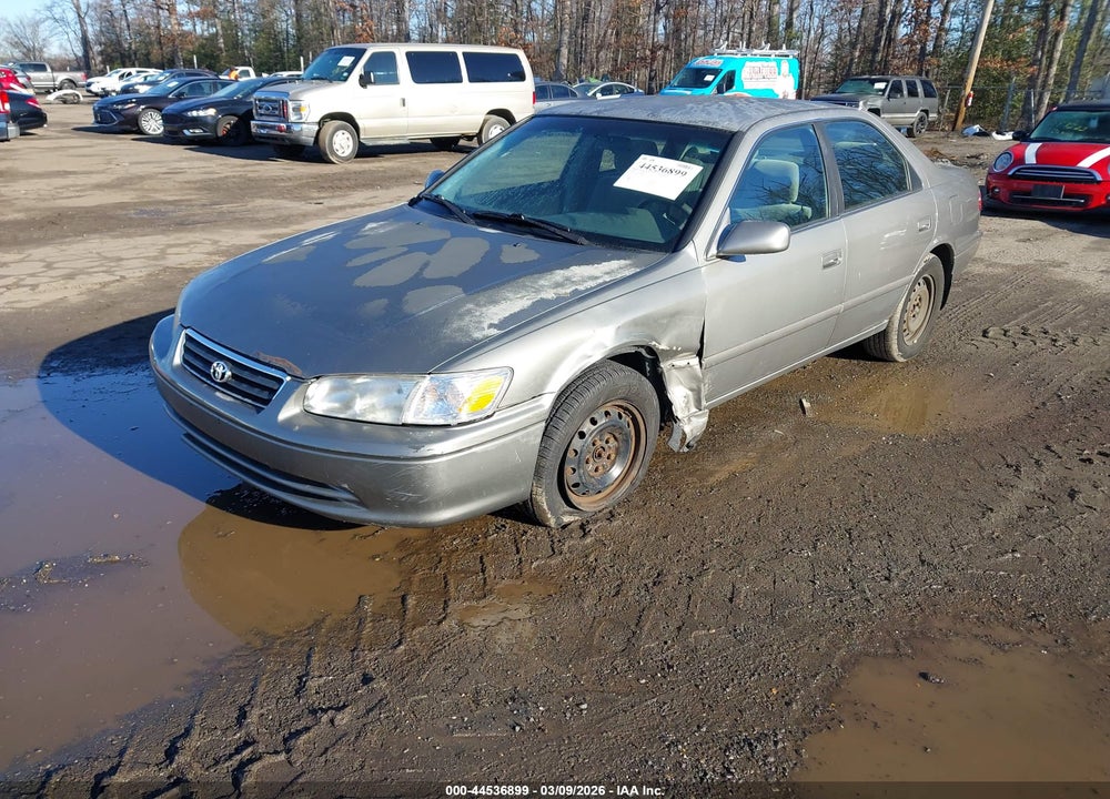2000 TOYOTA CAMRY LE VIN: JT2BG22K8Y0409608