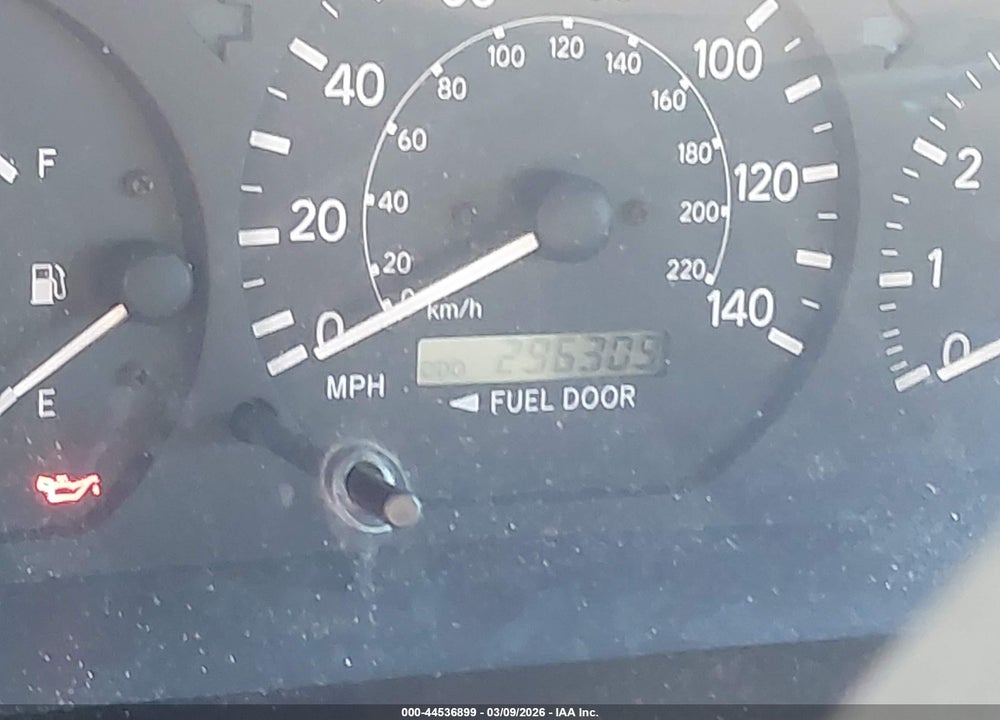 2000 TOYOTA CAMRY LE VIN: JT2BG22K8Y0409608