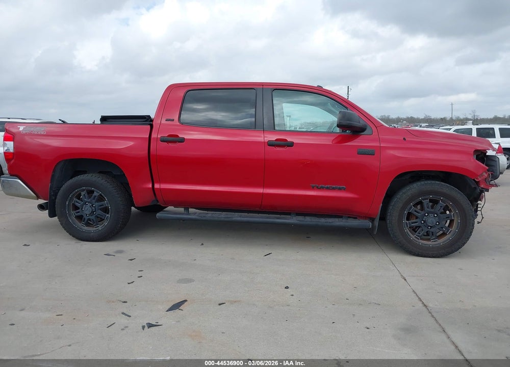 2016 TOYOTA TUNDRA SR5 5.7L V8 VIN: 5TFEW5F18GX201549