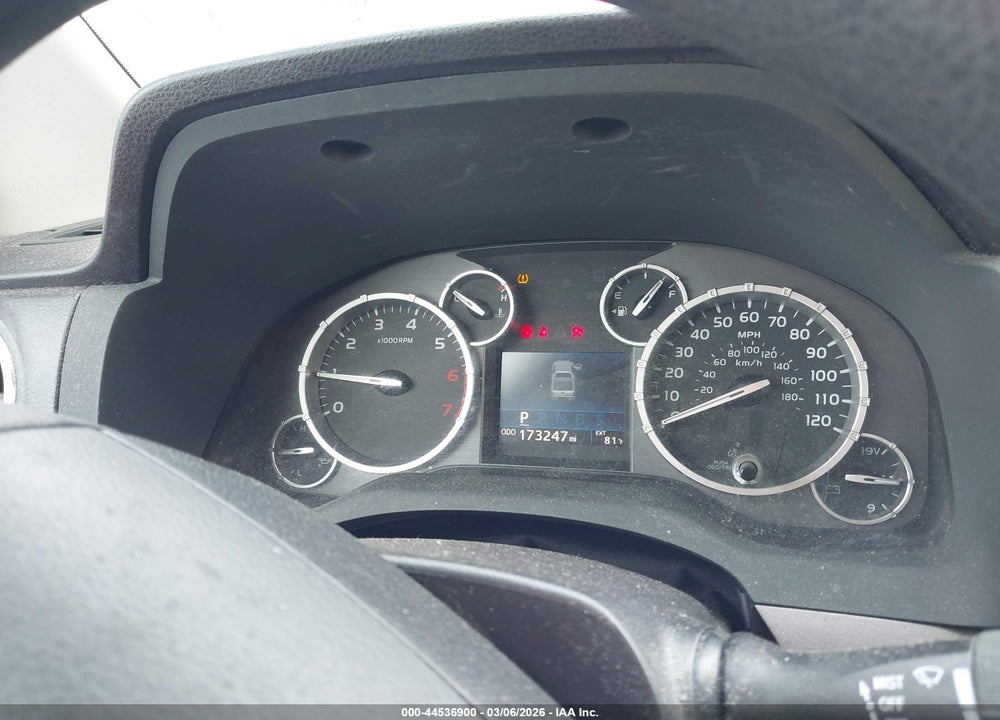 2016 TOYOTA TUNDRA SR5 5.7L V8 VIN: 5TFEW5F18GX201549