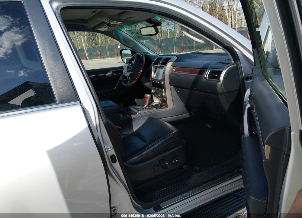 2014 LEXUS GX 460 VIN: JTJBM7FX2E5082671