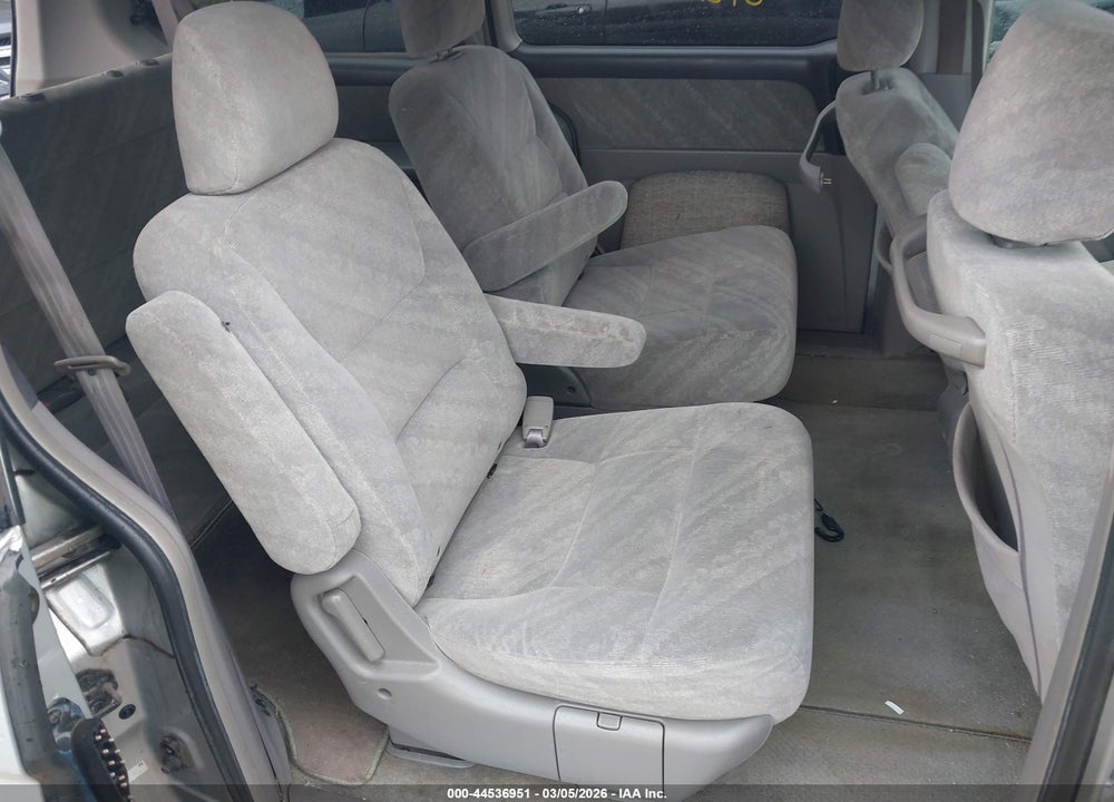 2004 HONDA ODYSSEY EX VIN: 5FNRL186X4B055916