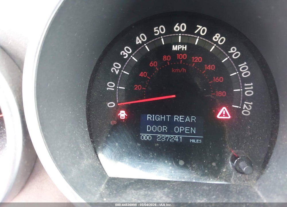 2013 TOYOTA TUNDRA PLATINUM 5.7L V8 VIN: 5TFFY5F18DX137247