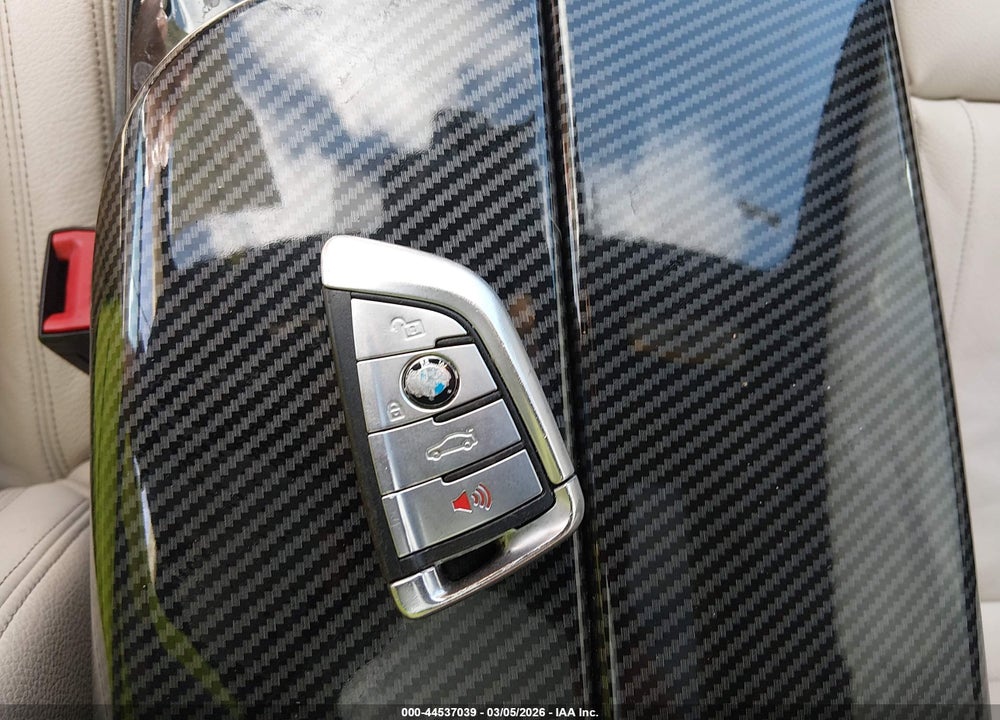 2019 BMW 540I VIN: WBAJE5C58KWW18142