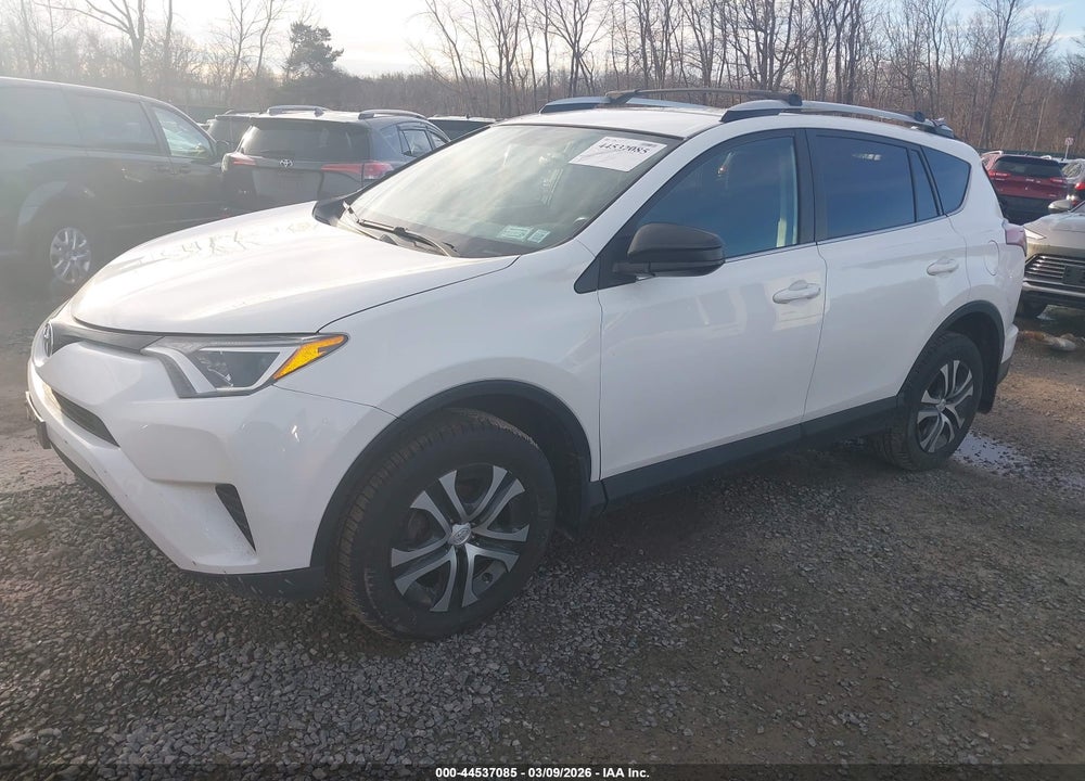 2016 TOYOTA RAV4 LE VIN: 2T3BFREV1GW410540
