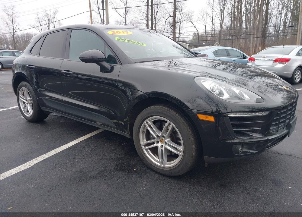 2017 PORSCHE MACAN VIN: WP1AA2A58HLB07006
