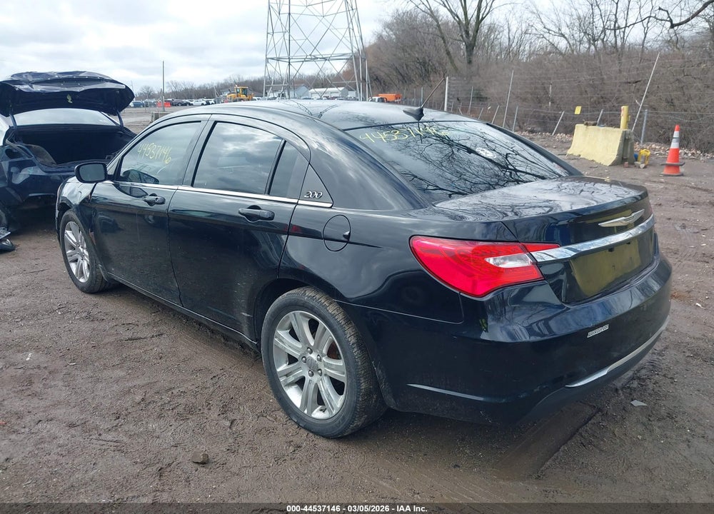 2013 CHRYSLER 200 LX VIN: 1C3CCBABXDN660253