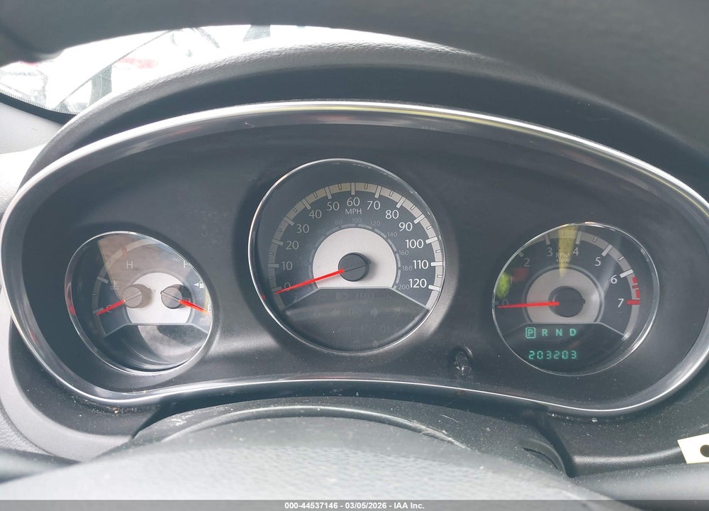 2013 CHRYSLER 200 LX VIN: 1C3CCBABXDN660253