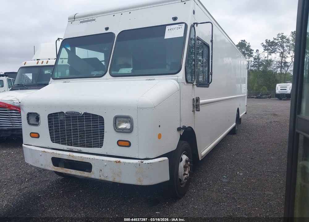 2013 FREIGHTLINER CHASSIS M LINE WALK-IN VAN VIN: 4UZAC3DV9DCFF6809