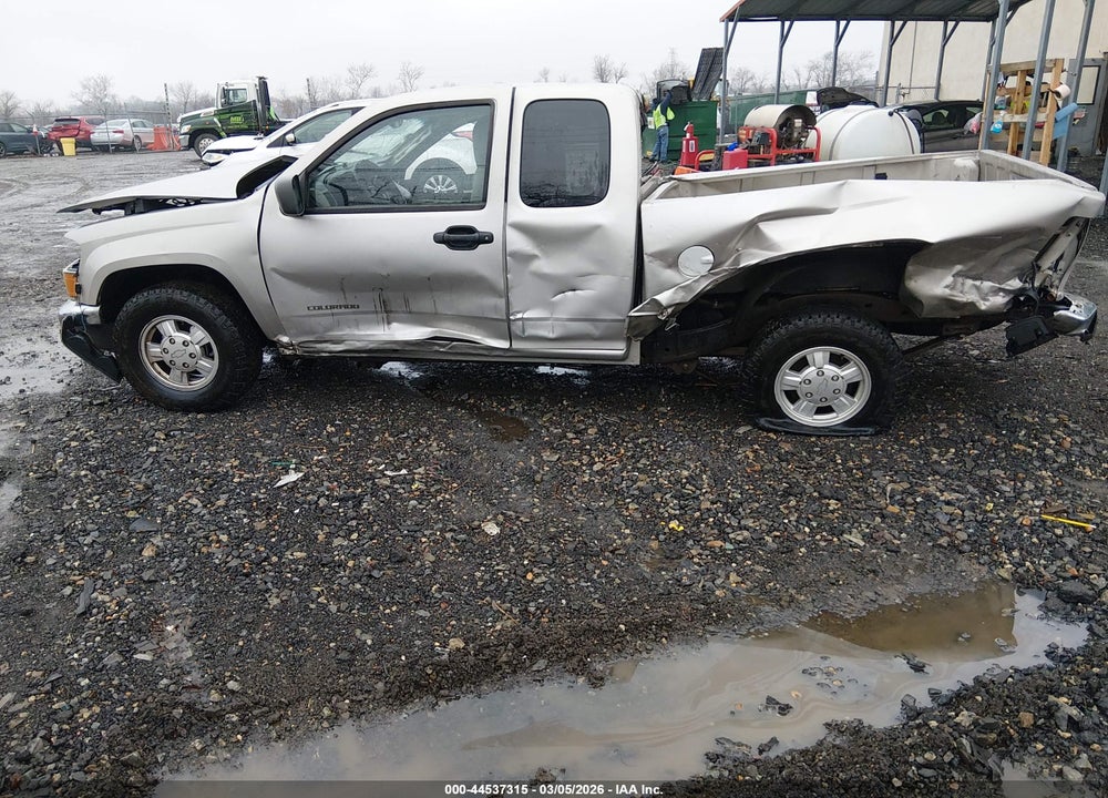 2005 CHEVROLET COLORADO LS VIN: 1GCCS198558274843