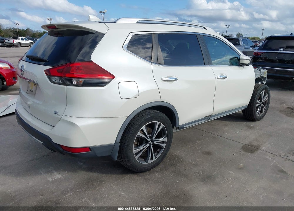 2018 NISSAN ROGUE SL VIN: JN8AT2MT1JW461271