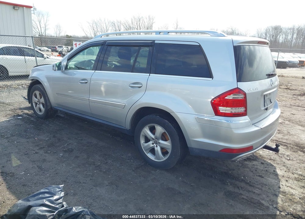 2011 MERCEDES-BENZ GL 450 4MATIC VIN: 4JGBF7BEXBA725848