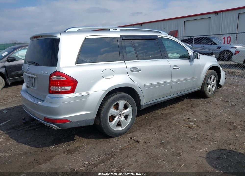 2011 MERCEDES-BENZ GL 450 4MATIC VIN: 4JGBF7BEXBA725848