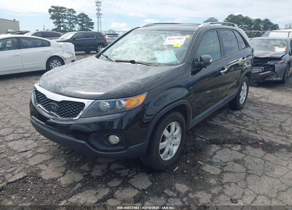 2011 KIA SORENTO LX VIN: 5XYKT3A17BG018047