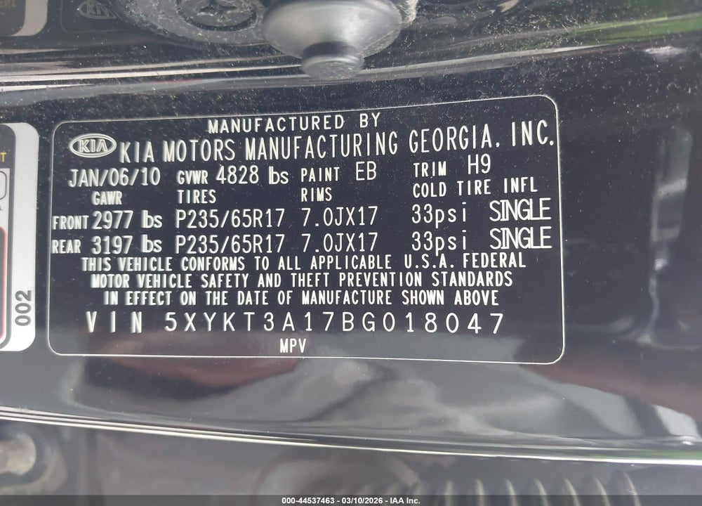 2011 KIA SORENTO LX VIN: 5XYKT3A17BG018047