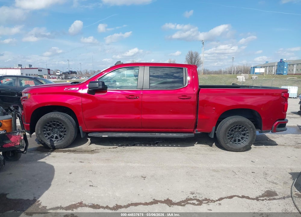 2021 CHEVROLET SILVERADO 1500 4WD  SHORT BED RST VIN: 1GCUYEED8MZ335012