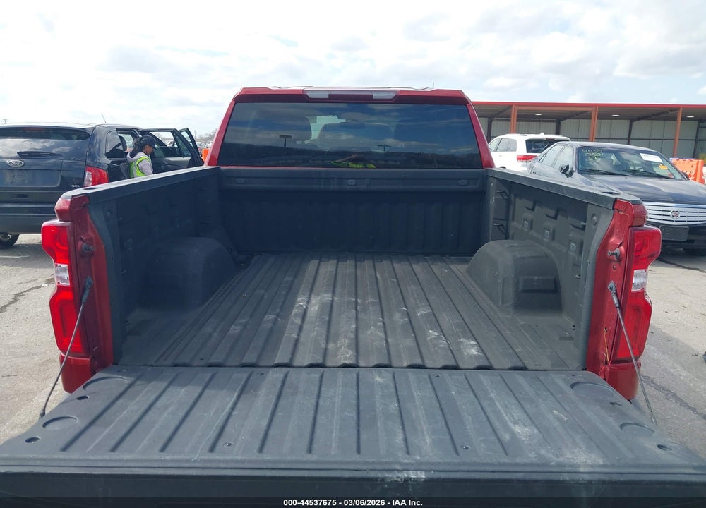 2021 CHEVROLET SILVERADO 1500 4WD  SHORT BED RST VIN: 1GCUYEED8MZ335012