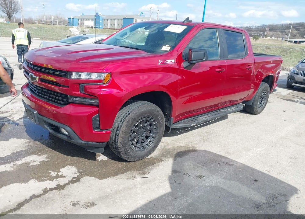 2021 CHEVROLET SILVERADO 1500 4WD  SHORT BED RST VIN: 1GCUYEED8MZ335012