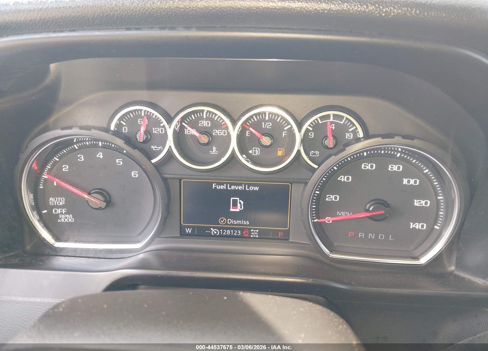 2021 CHEVROLET SILVERADO 1500 4WD  SHORT BED RST VIN: 1GCUYEED8MZ335012