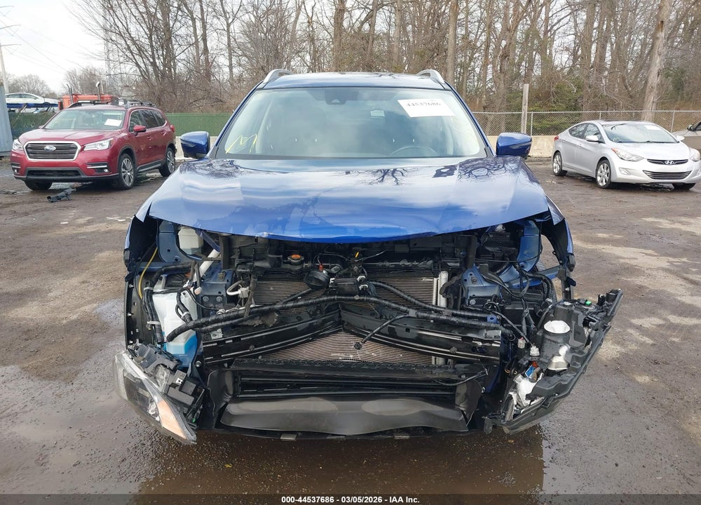 2019 NISSAN ROGUE SV VIN: JN8AT2MV2KW381433