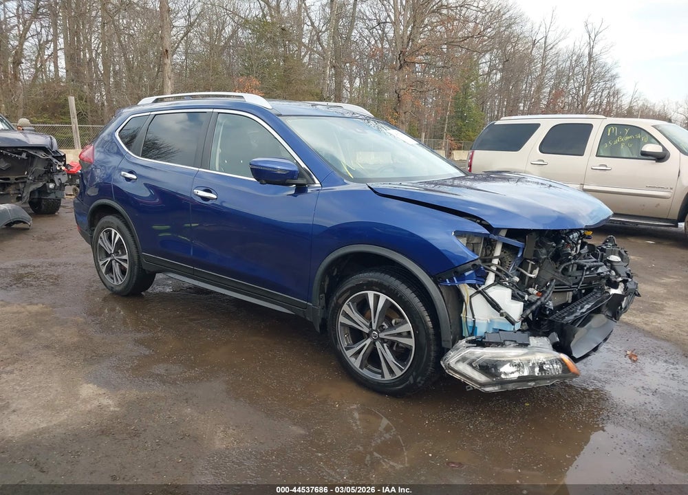 2019 NISSAN ROGUE SV VIN: JN8AT2MV2KW381433