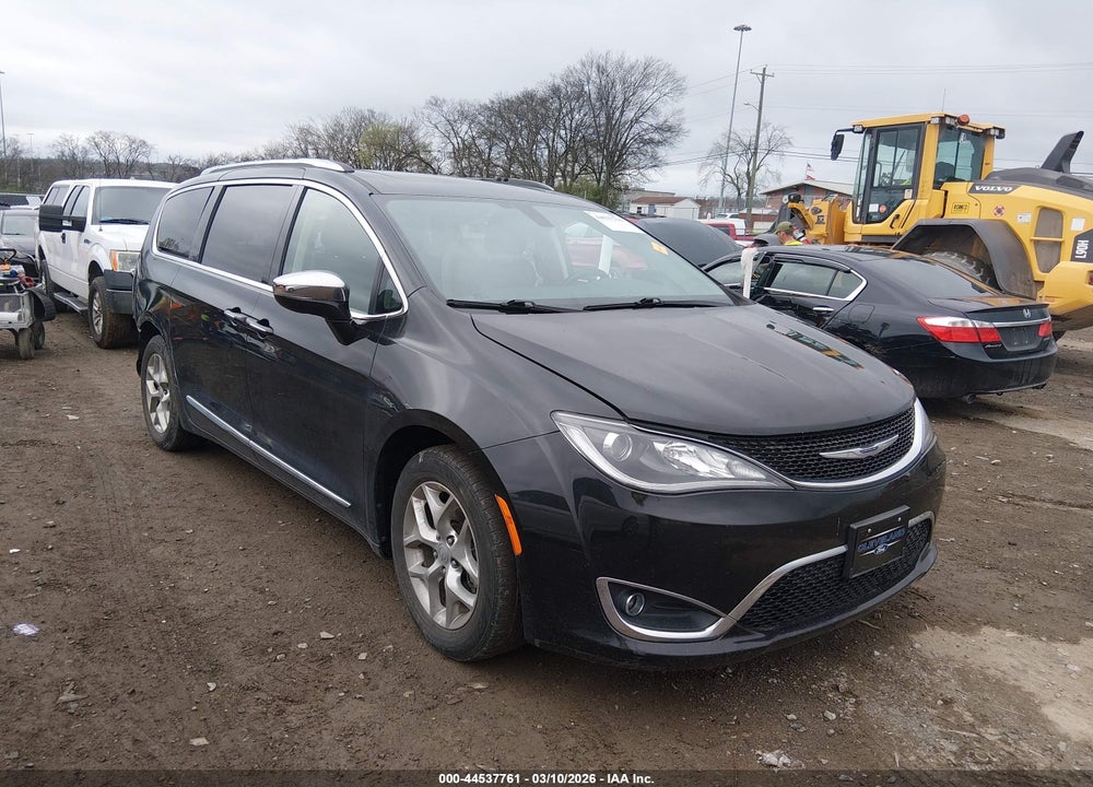 2018 CHRYSLER PACIFICA LIMITED VIN: 2C4RC1GG4JR273795