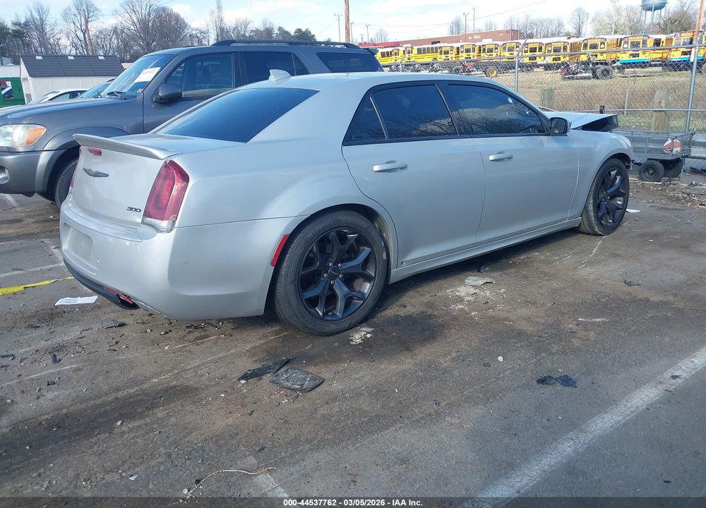 2022 CHRYSLER 300 S VIN: 2C3CCABT4NH131053