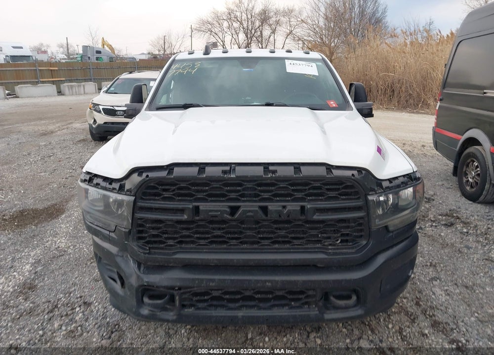 2024 RAM 3500 VIN: 3C63RRGLXRG112585
