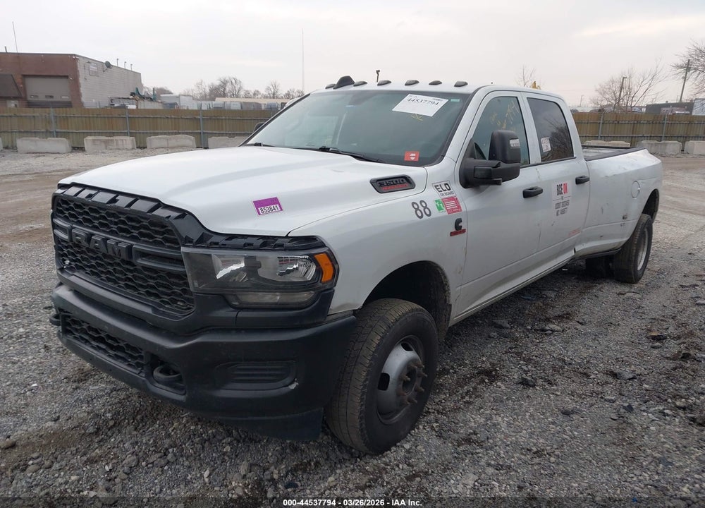 2024 RAM 3500 VIN: 3C63RRGLXRG112585