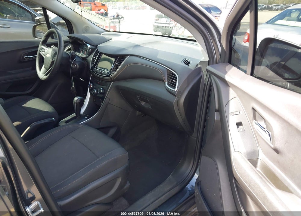 2018 CHEVROLET TRAX LT VIN: 3GNCJLSB9JL359224