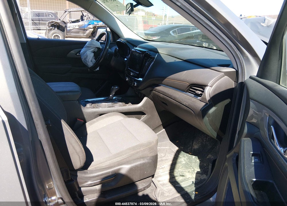 2018 CHEVROLET TRAVERSE 1LT VIN: 1GNEVGKW6JJ143538