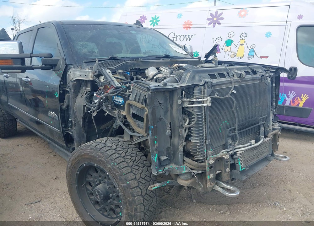 2018 CHEVROLET SILVERADO 2500HD HIGH COUNTRY VIN: 1GC1KXEY1JF137856