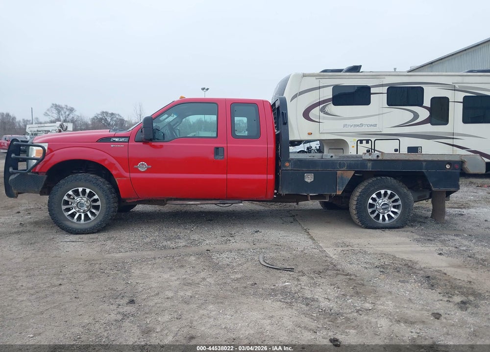 2011 FORD F-350 CHASSIS XL VIN: 1FD8X3FT2BEB52932