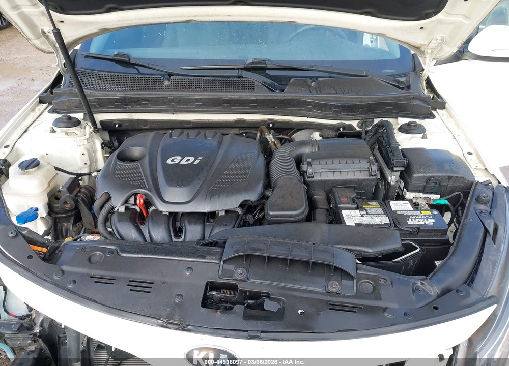 2015 KIA OPTIMA LX VIN: KNAGM4A72F5658272