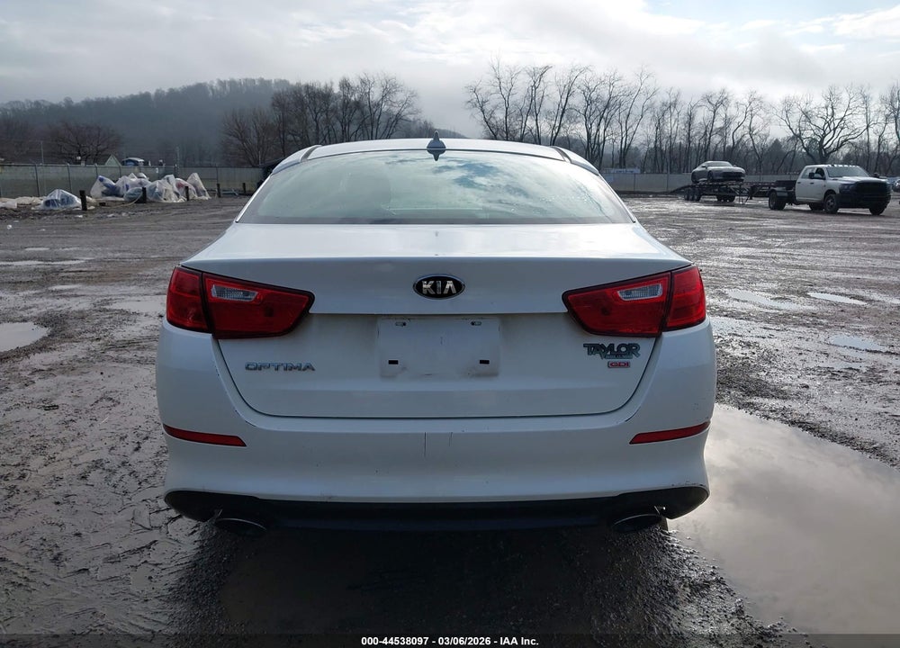 2015 KIA OPTIMA LX VIN: KNAGM4A72F5658272