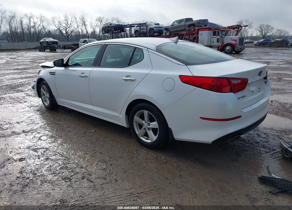 2015 KIA OPTIMA LX VIN: KNAGM4A72F5658272