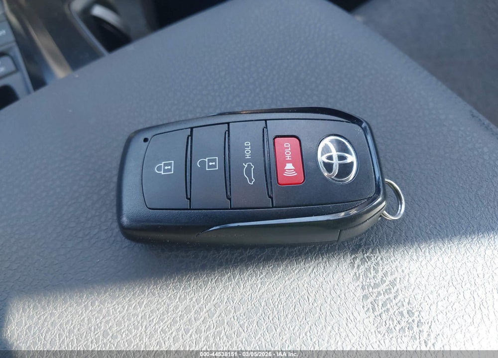 2026 TOYOTA CAMRY LE VIN: 4T1DAACK0TU210172