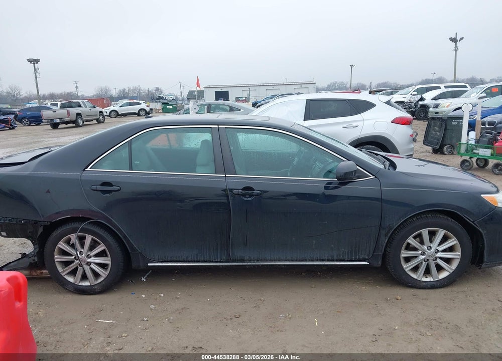 2014 TOYOTA CAMRY XLE VIN: 4T4BF1FK5ER390620