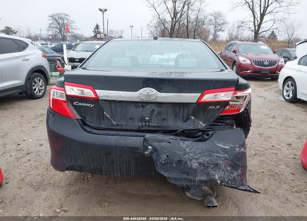 2014 TOYOTA CAMRY XLE VIN: 4T4BF1FK5ER390620
