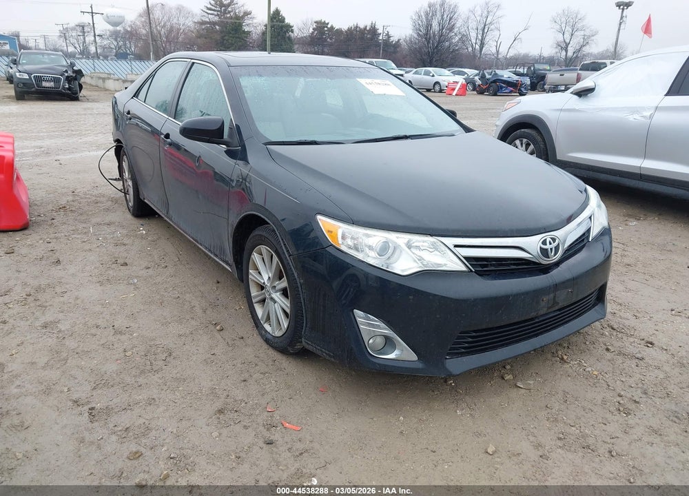 2014 TOYOTA CAMRY XLE VIN: 4T4BF1FK5ER390620