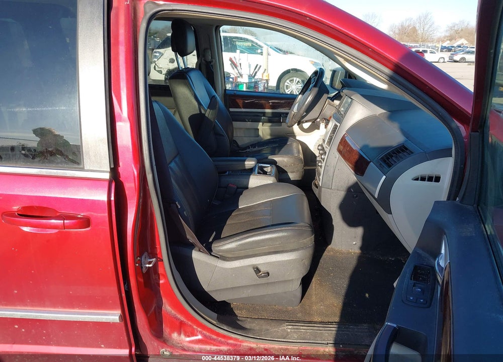 2010 CHRYSLER TOWN & COUNTRY TOURING PLUS VIN: 2A4RR8DX1AR394936