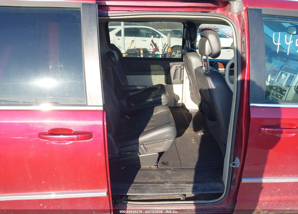2010 CHRYSLER TOWN & COUNTRY TOURING PLUS VIN: 2A4RR8DX1AR394936